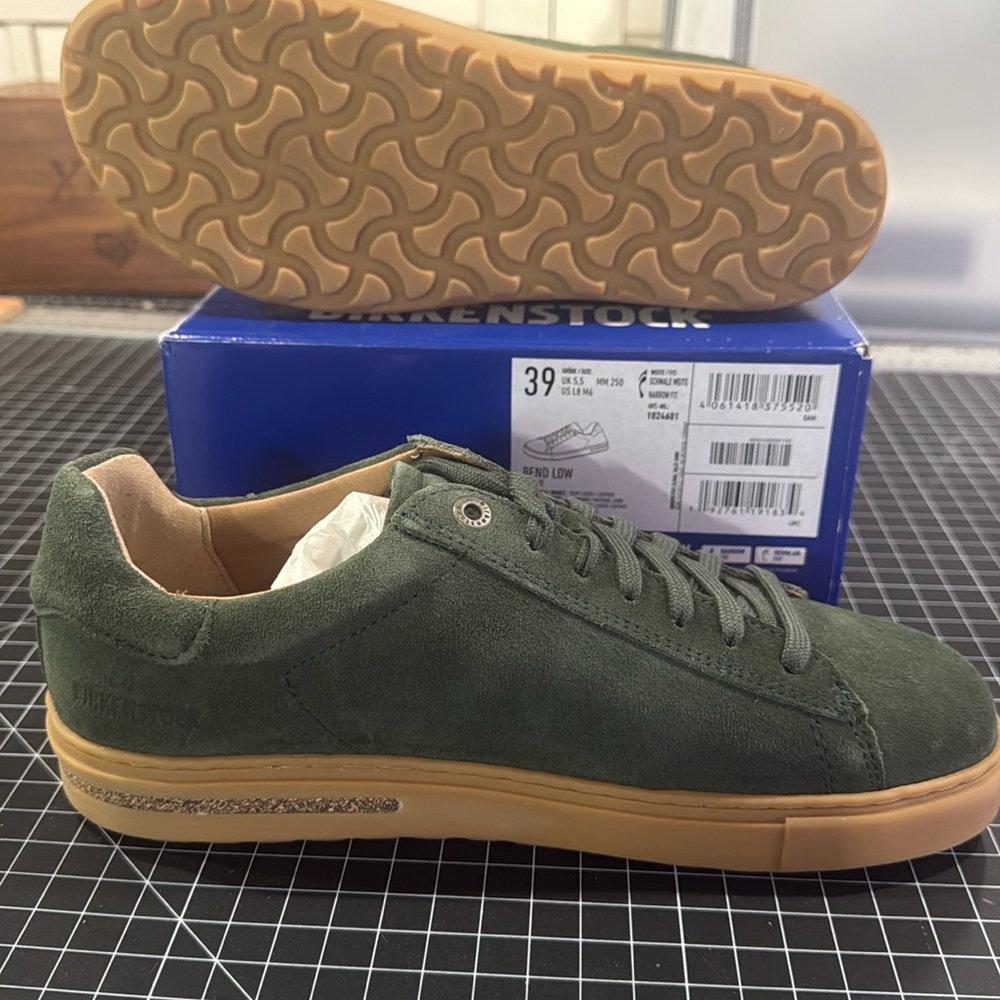 NWT Birkenstock Bend Low in thyme nubuck leather, size 39.